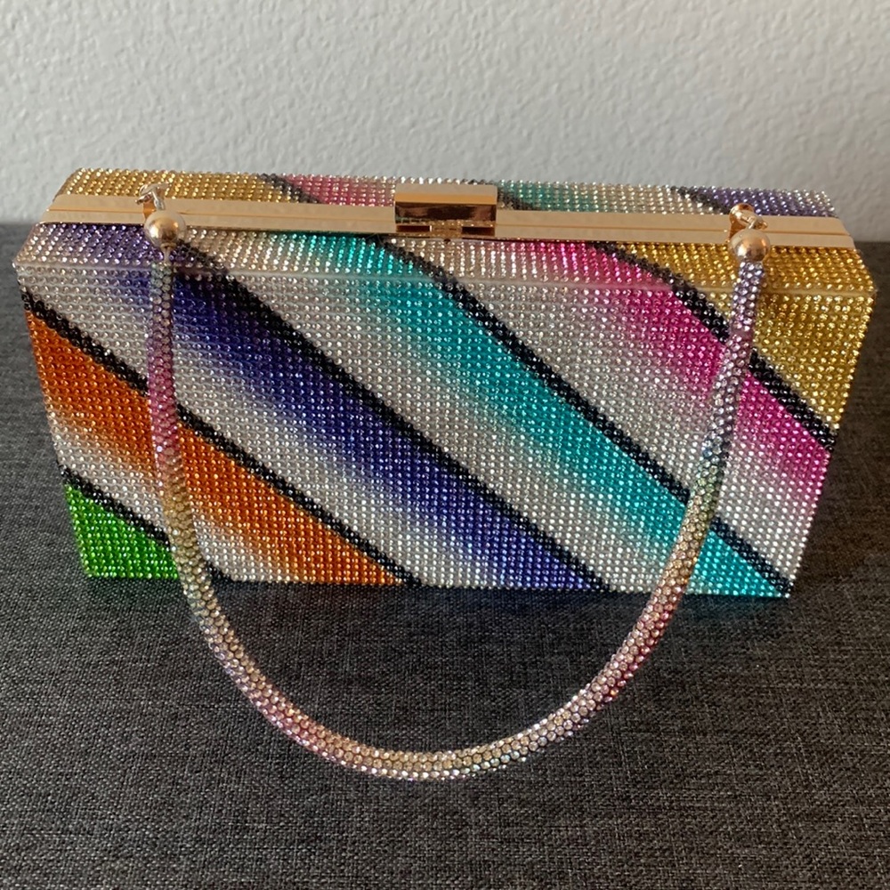 Aqua glitter one handle clutch.